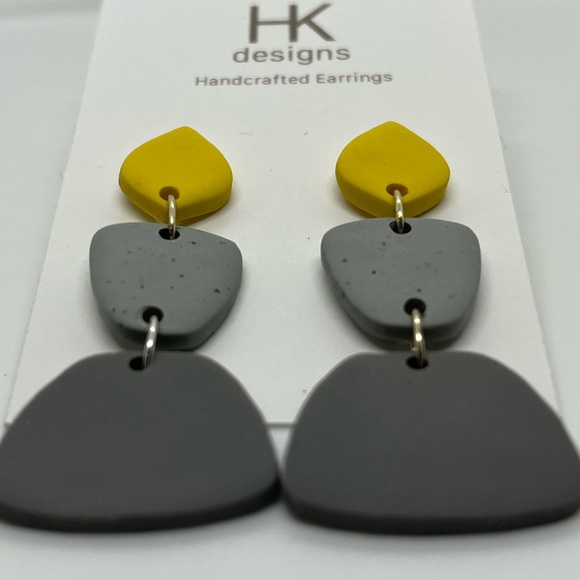 NWT Handmade Clay Earrings - Picture 5 of 10